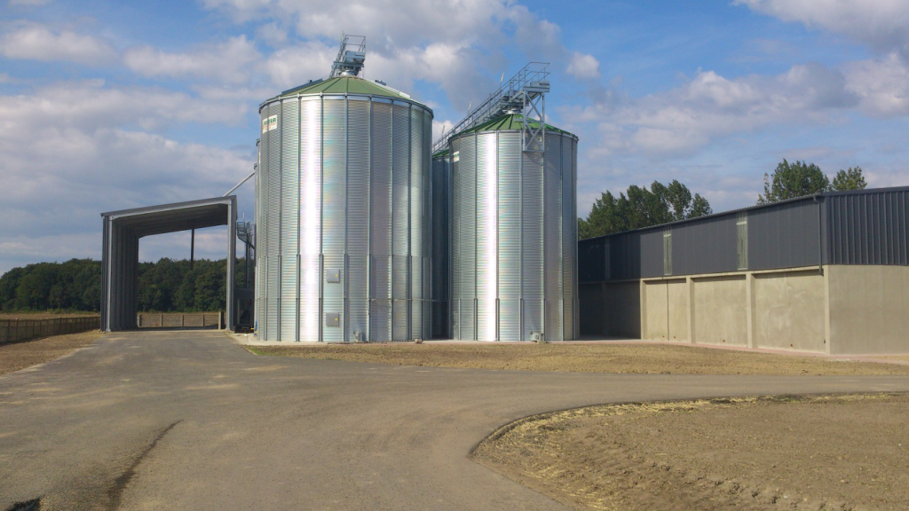 Silosy zbożowe wraz z infrastrukturą towarzyszącą w Żabowie